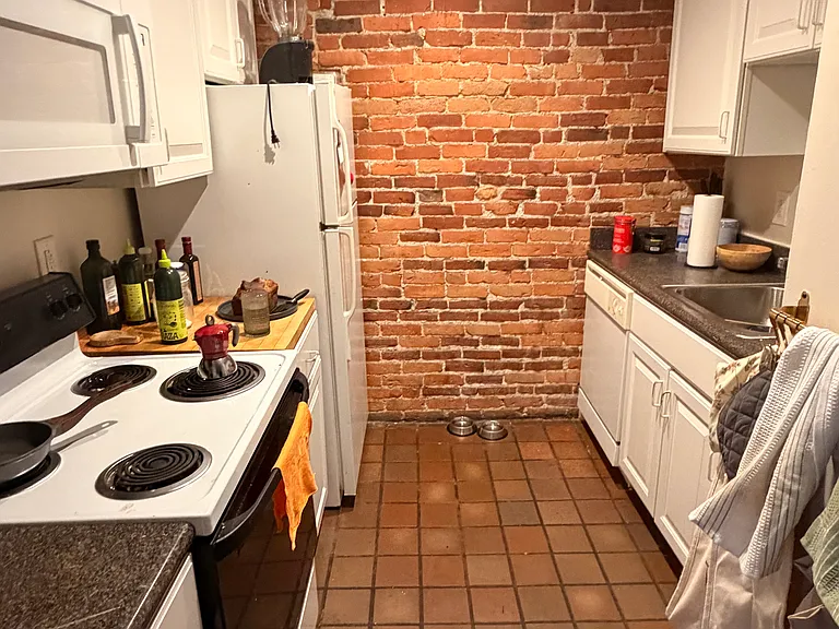 19 Saint Germain St #4 — Photo 9