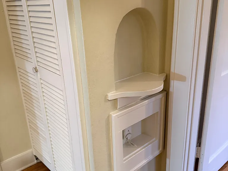 1021 Prospect Ave #1 — Photo 8