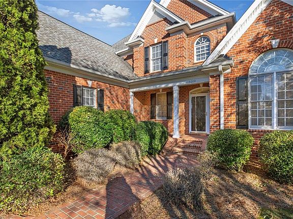 4th image of 5000 Gleneagles Ct