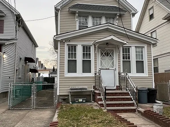 9109 107th Ave, Ozone Park, NY 11417