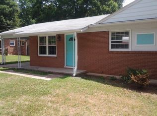 1028 Hillcrest Dr, Eden, NC 27288