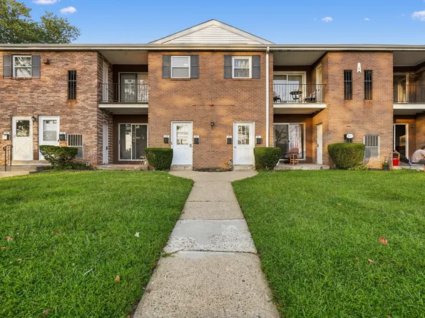 1294 Cooper St, Beverly, NJ