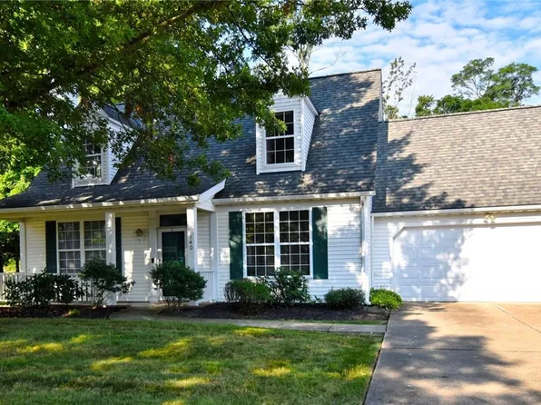 140 Pebblebrook Dr, Willoughby Hills, OH 44094
