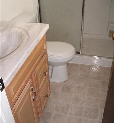 3rd image of 1305 Elm St
