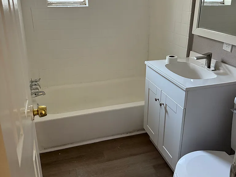 3020 Barnett St — Photo 11