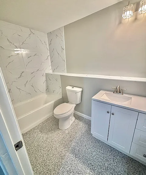 73 King St #2 — Photo 12