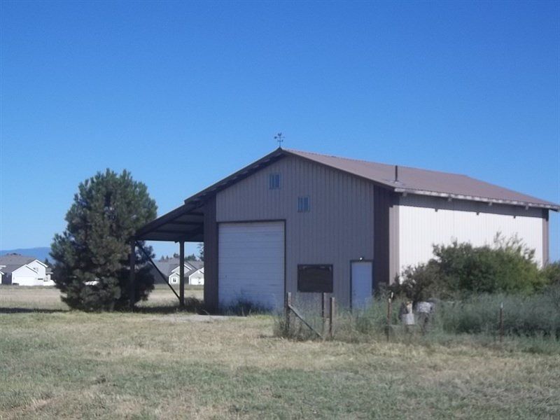1st image of 9918 N Snyder Rd