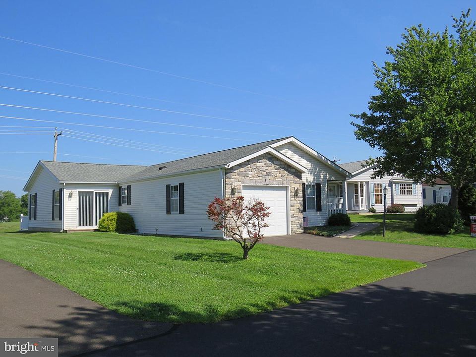 1st image of 368 Countryside Cir