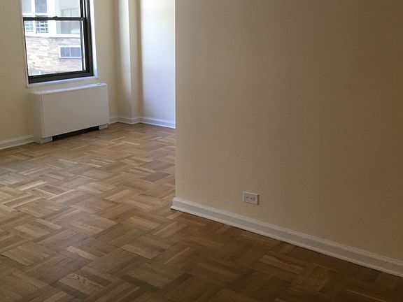 4th image of 35-41 E 38th St #9H