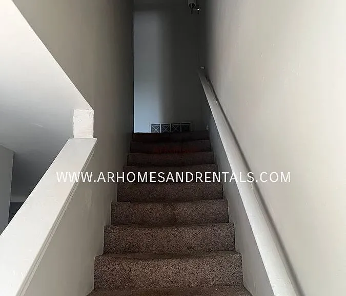 301 Pine Forest Cir #3 — Photo 5
