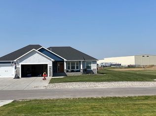3063 Fulton Dr, Ammon, ID 83401
