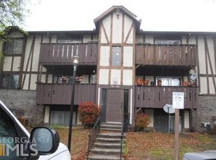 806 Camelot Dr, College Park, GA 30349