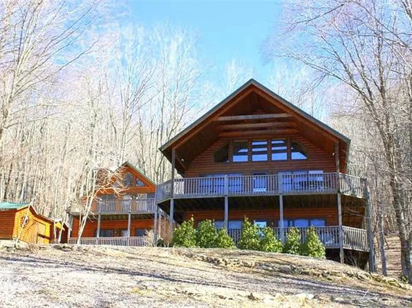 26 Spring Brook Dr, Mars Hill, NC 28754
