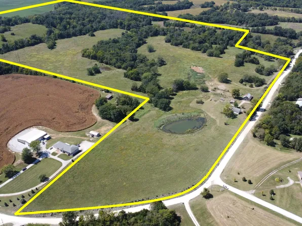 16848 Guyers Ford Dr, Boonville, MO 65233