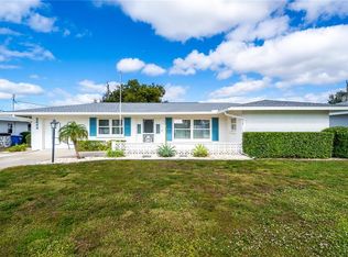2449 Breakwater Cir, Sarasota, FL 34231