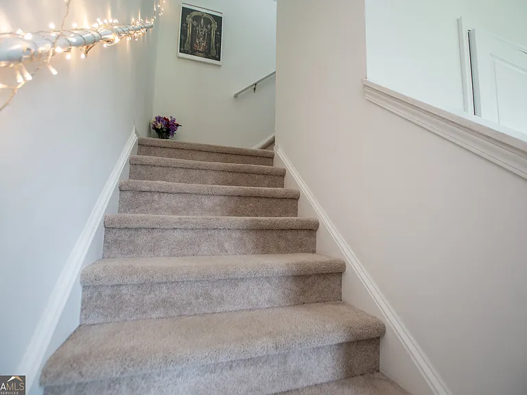 194 Rivulet Dr — Photo 16
