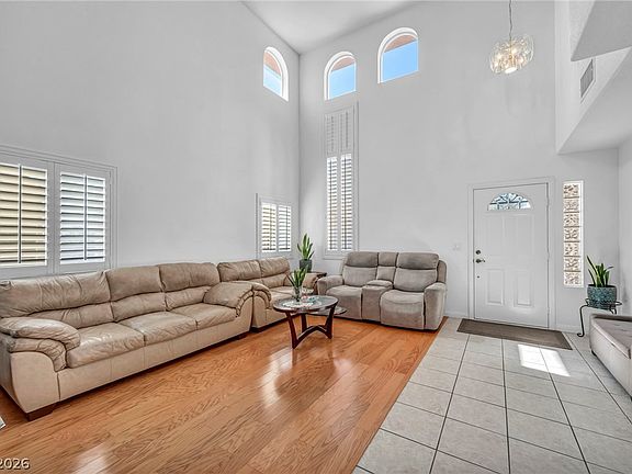 5th image of 8224 Golf Player Ave