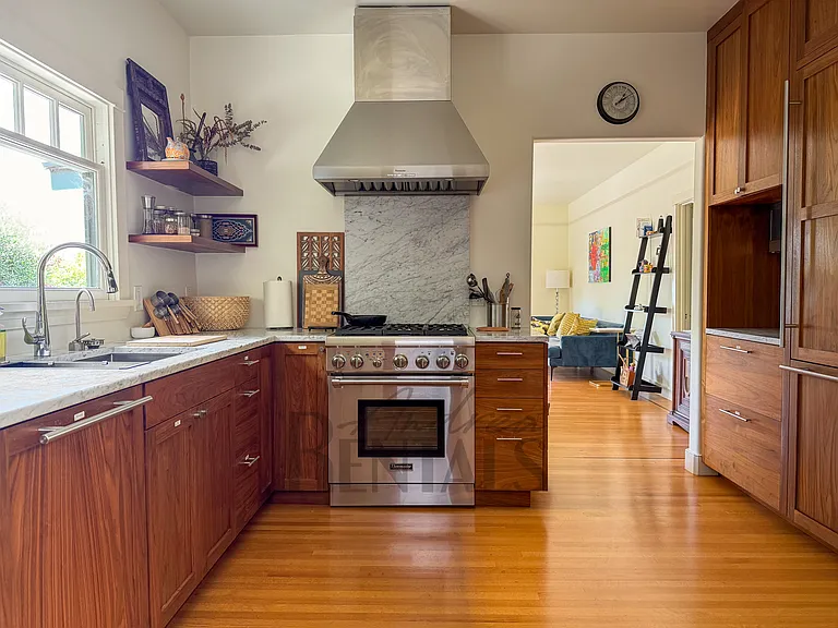 1187 Arch St — Photo 14