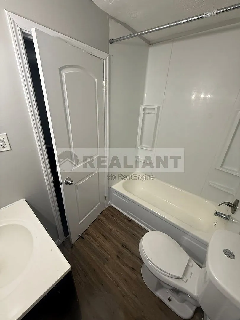 1 bed, 1.0 bath, 600 sqft, $745 — Photo 4