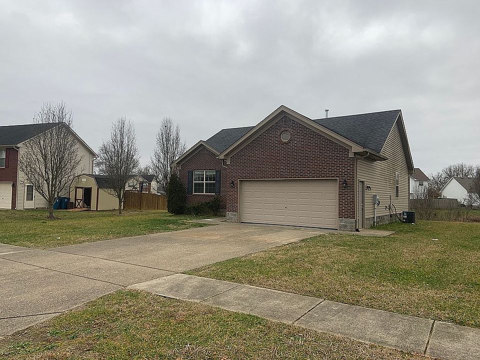 1st image of 211 Crooked Oak Ct