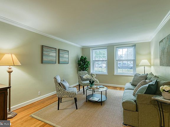 2nd image of 3008 S Abingdon St APT A2