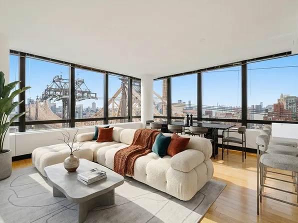 1113 York Avenue image 1 of 14