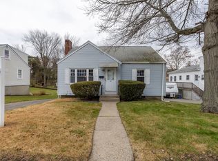 67 Rockridge Rd, Waltham, MA 02453