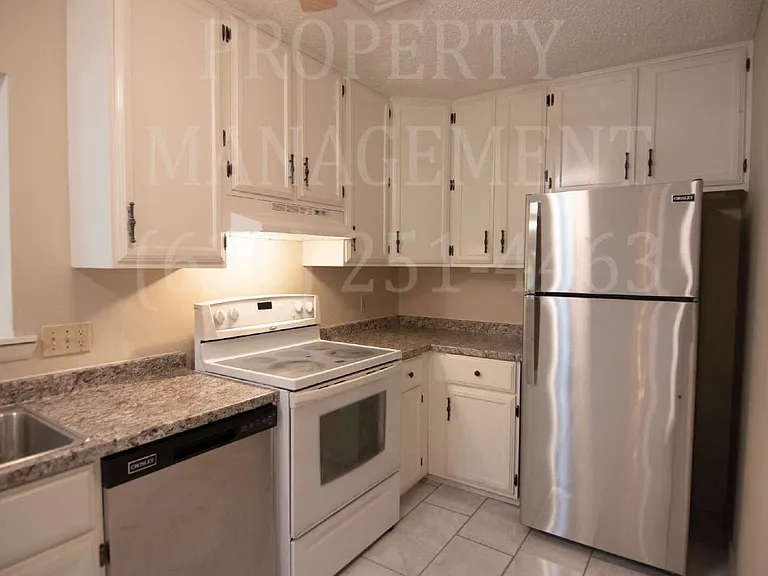 204 Edgewood Dr — Photo 12