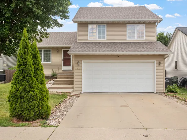 2633 Whispering Ridge Dr, Des Moines, IA 50320