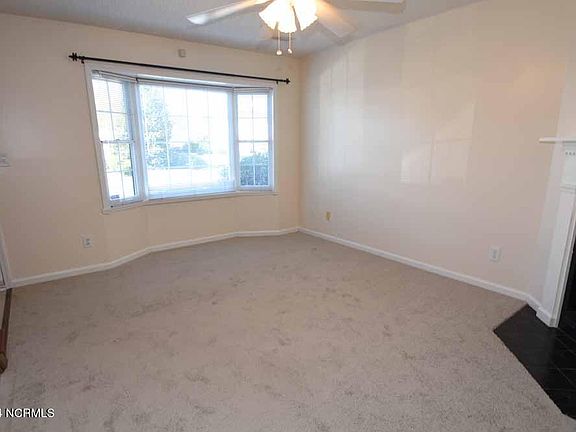 3rd image of 1111 Grovemont Dr APT F5
