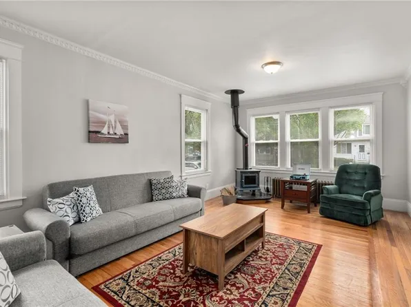 725 River Ave, Providence, RI 02908