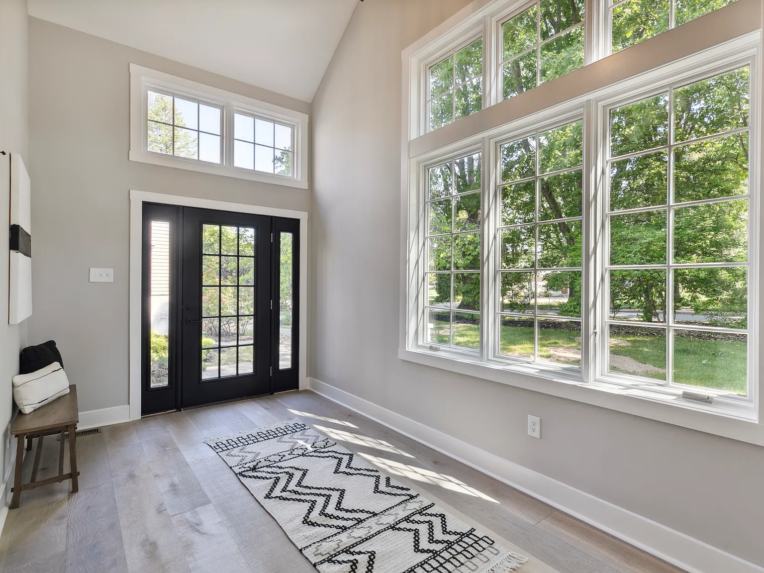 5 bed, 3743 sqft, $8,500 — Photo 4
