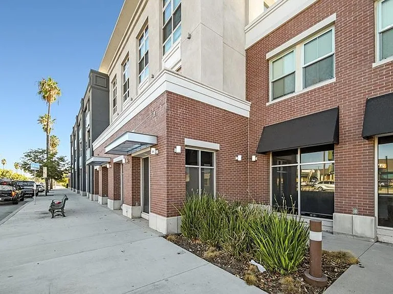 801 S Anaheim Blvd #106 — Photo 16