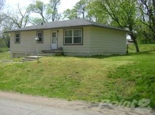 104 Dennis St, Wathena, KS 66090