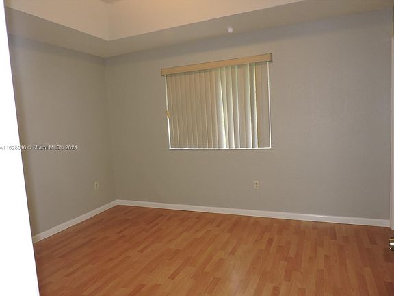 4th image of 1408 SE 26th Ct #312
