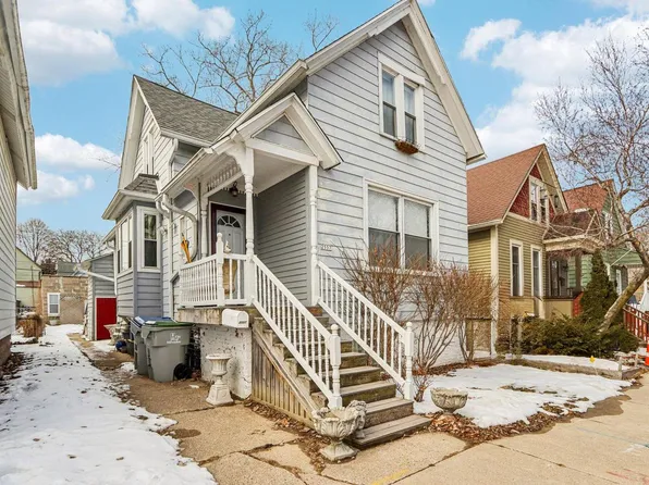 2557 North Gordon PLACE, Milwaukee, WI 53212