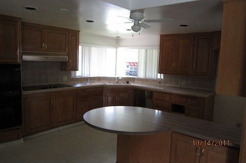 3rd image of 9540 La Serna Dr