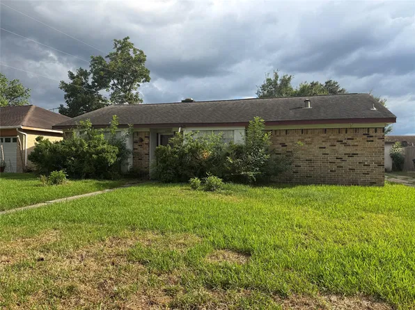 11403 Sharpview Dr, Houston, TX 77072