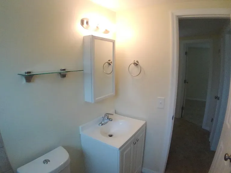 Country Club Dr — Photo 10