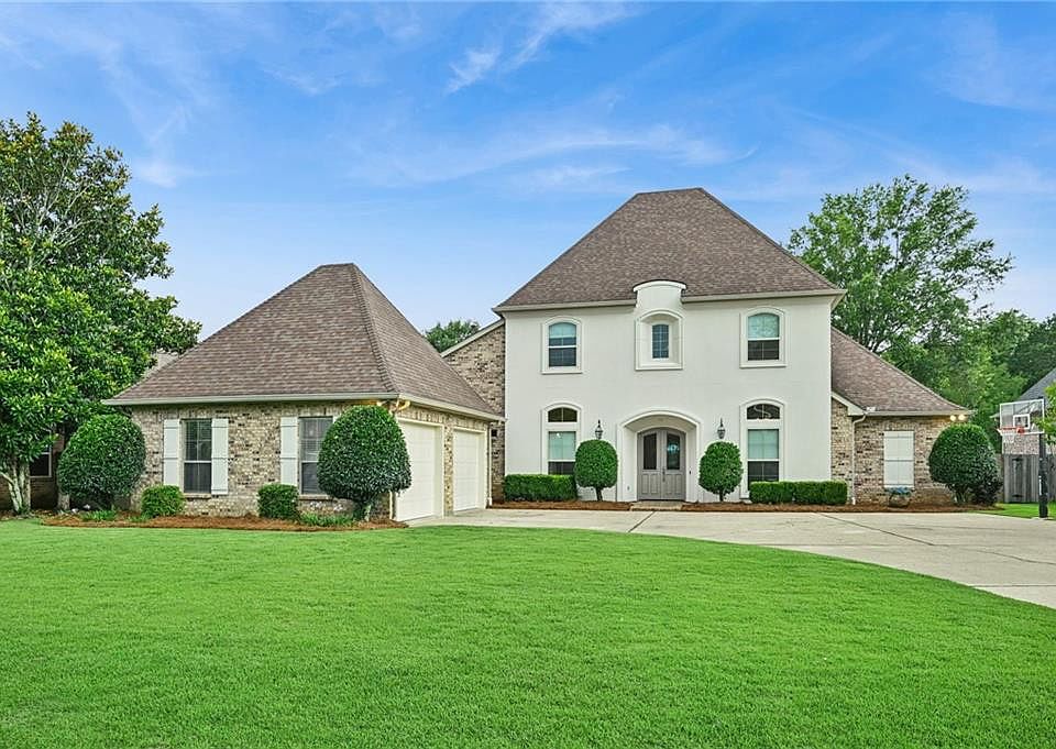 1st image of 412 Aspen Ln