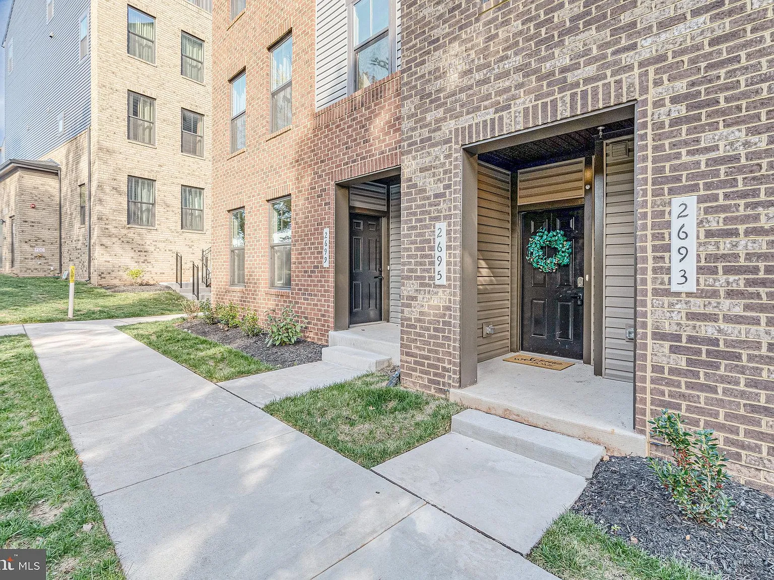 Foster's Glen Condo — Photo 1