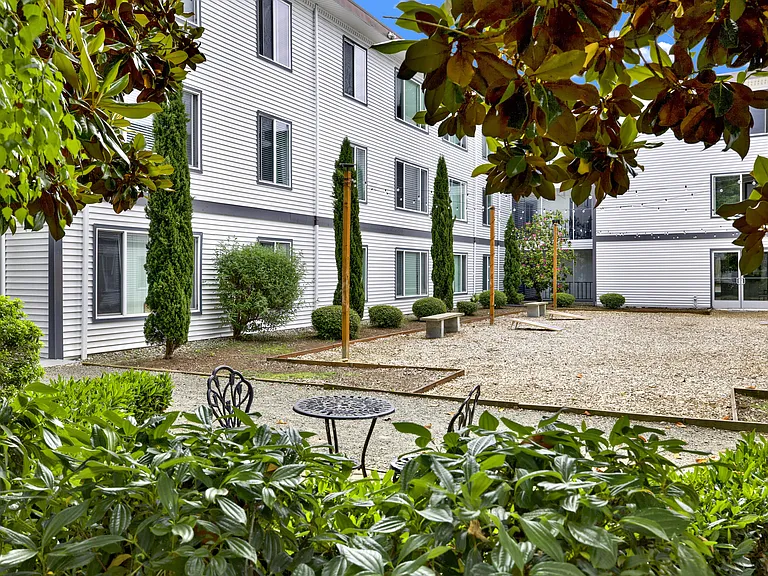 The Ridge at Bellevue — Photo 13