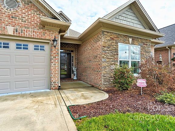 5th image of 112 Haley Reanna Ct