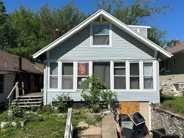 4930 Woodland Ave, Kansas City, MO 64110