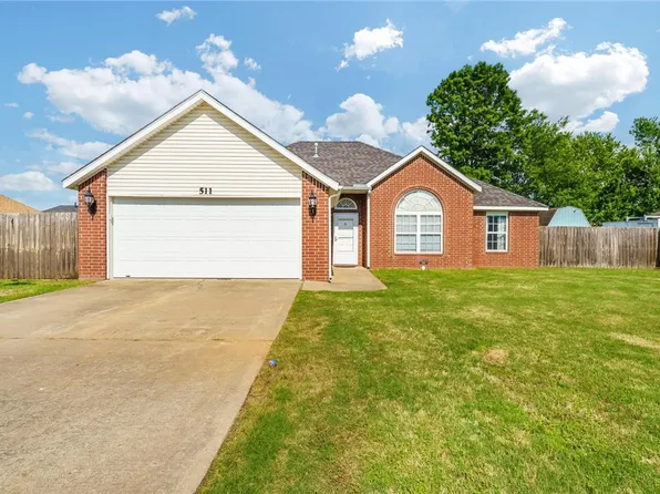 511 Emerald St, Lowell, AR 72745
