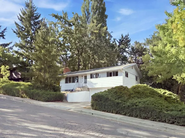 220 NW Timothy St, Pullman, WA 99163