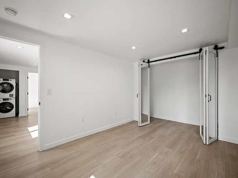 1139 Bellevue Ave — Photo 32