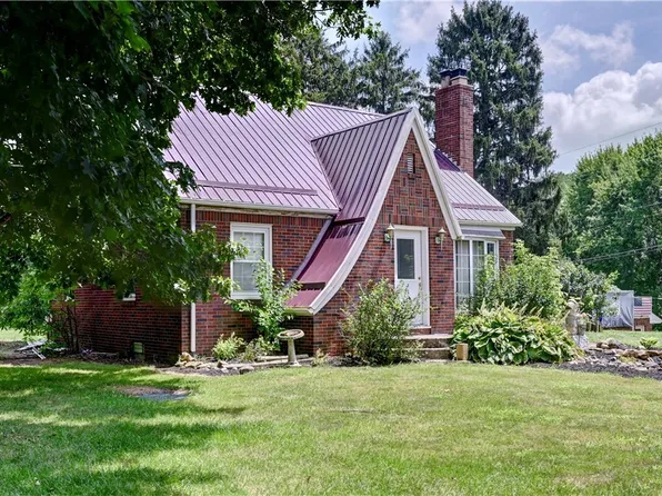 3615 N Mount Eaton Rd, Orrville, OH 44667
