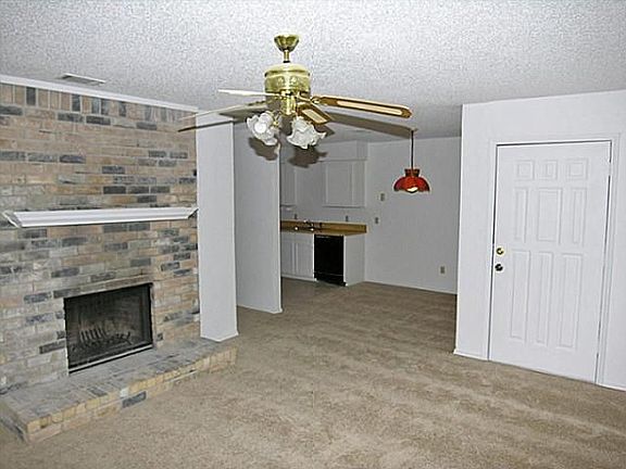 3rd image of 7514 Hanover Ln