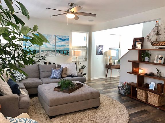 2nd image of 1015 Swaying Palms Way